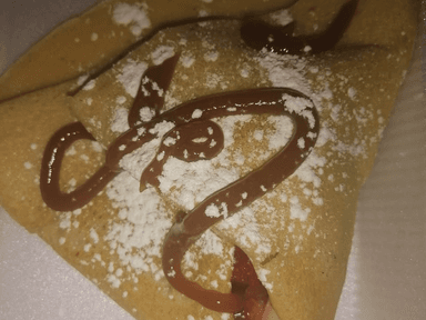 Crepa de Cajeta con Fruta