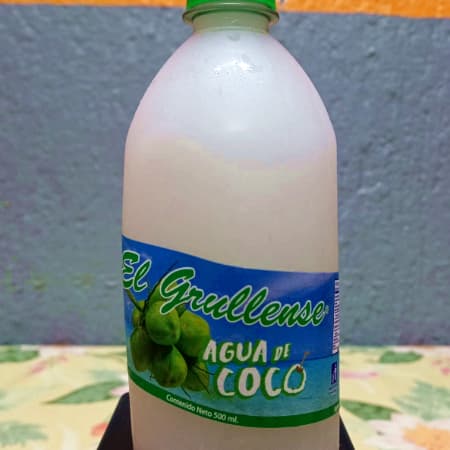 AGUA DE COCO EMBOTELLADA