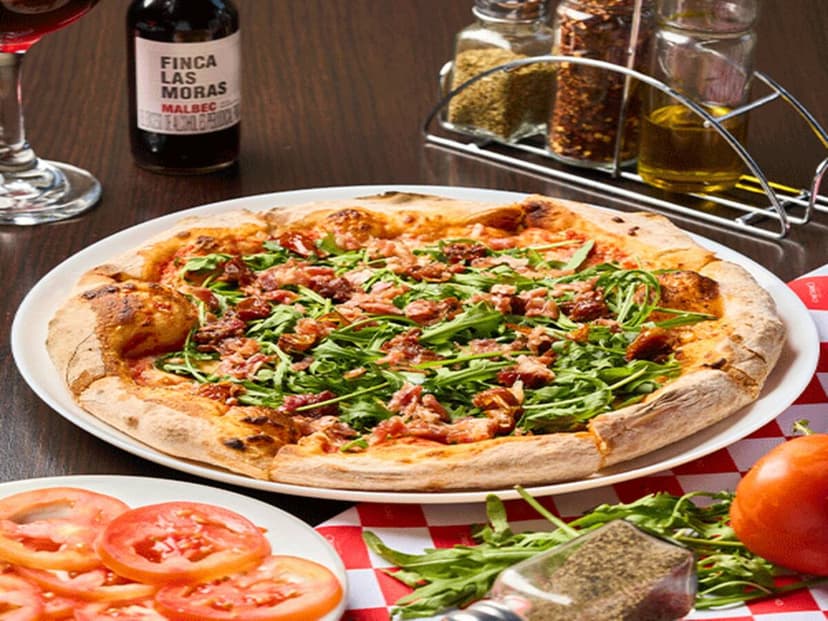 Chetano Pizza by Mister Wings