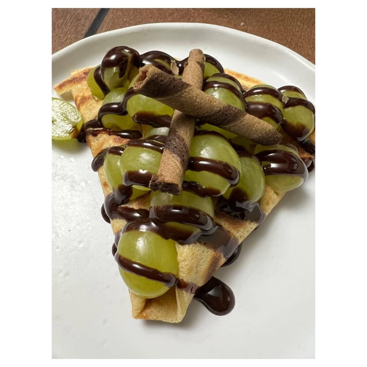 CREPA DE QUESO PHILADELPHIA CON UVAS