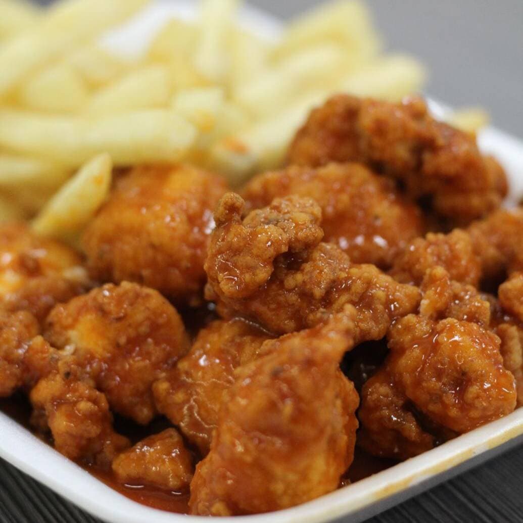 Boneles con papas fritas sabor bufalo