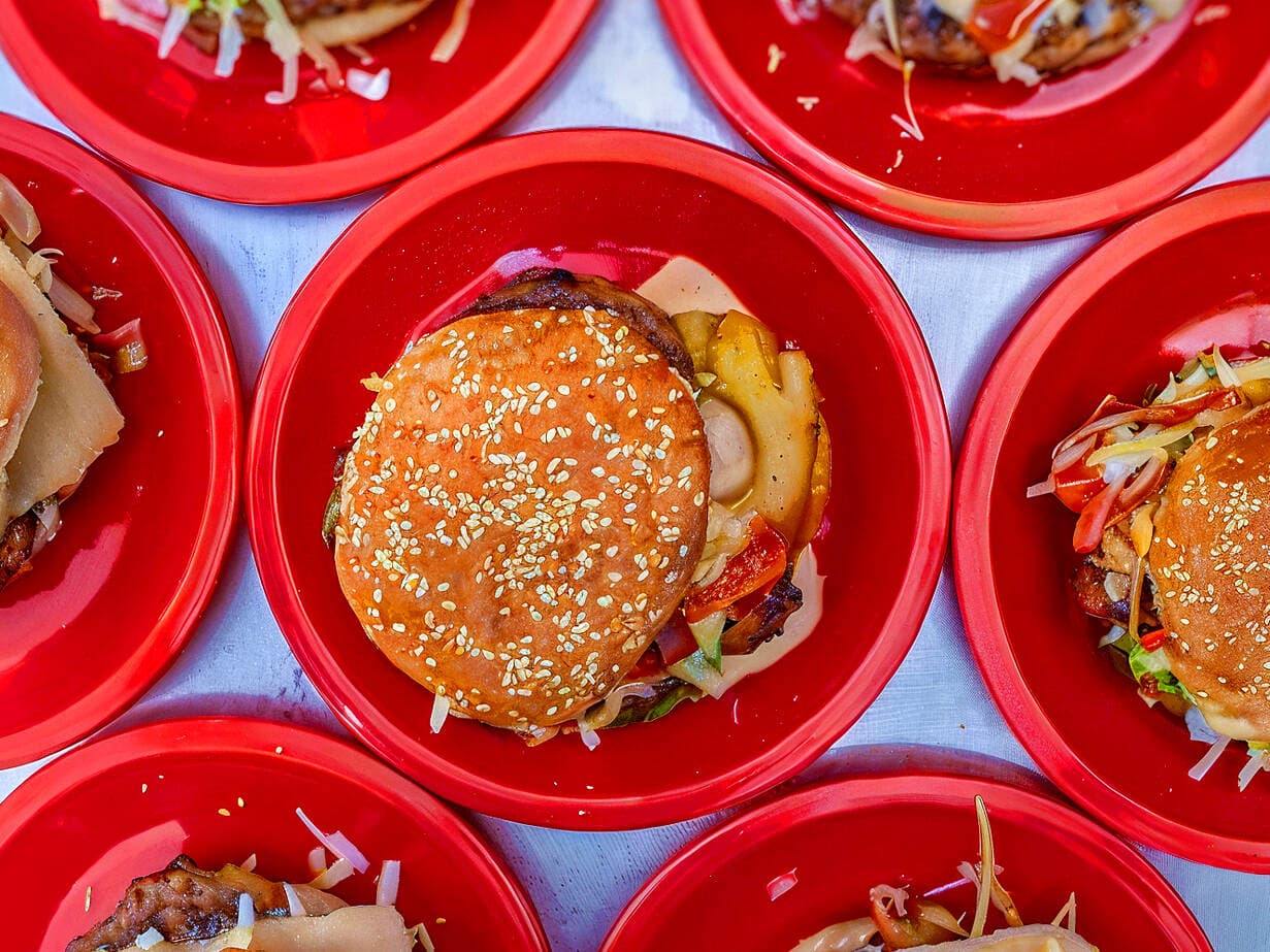 HAMBURGUESAS AL CARBÓN