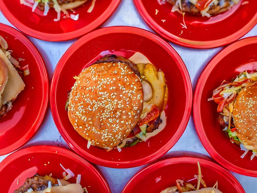 HAMBURGUESAS AL CARBÓN