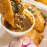 4 Tacos blandos+ 1 consome chico.