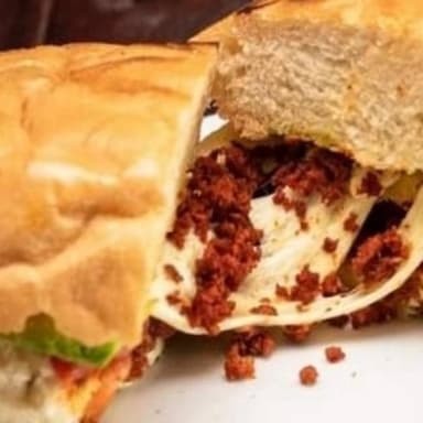 Torta de Chorizo con Queso Oaxaca