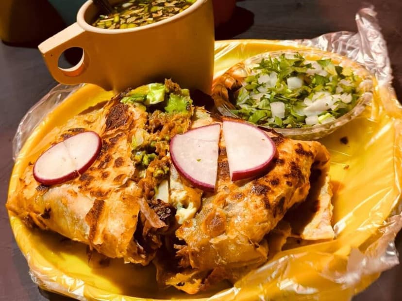 LA PARADILLA (COMIDA MEXICANA)