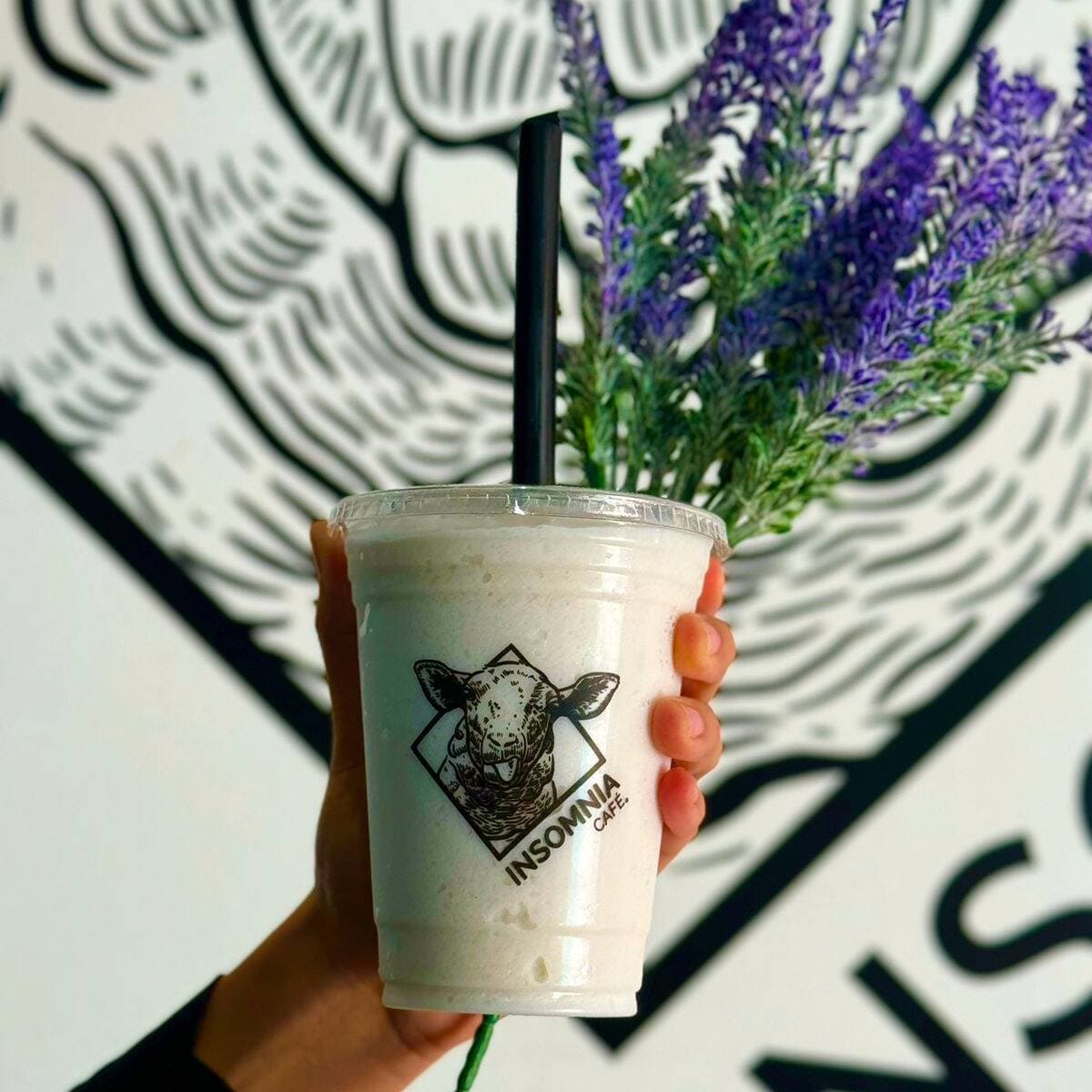 Lavanda Milk Frappe