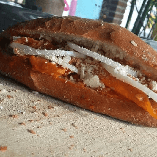 Lonche de Chilaquiles Sencillo