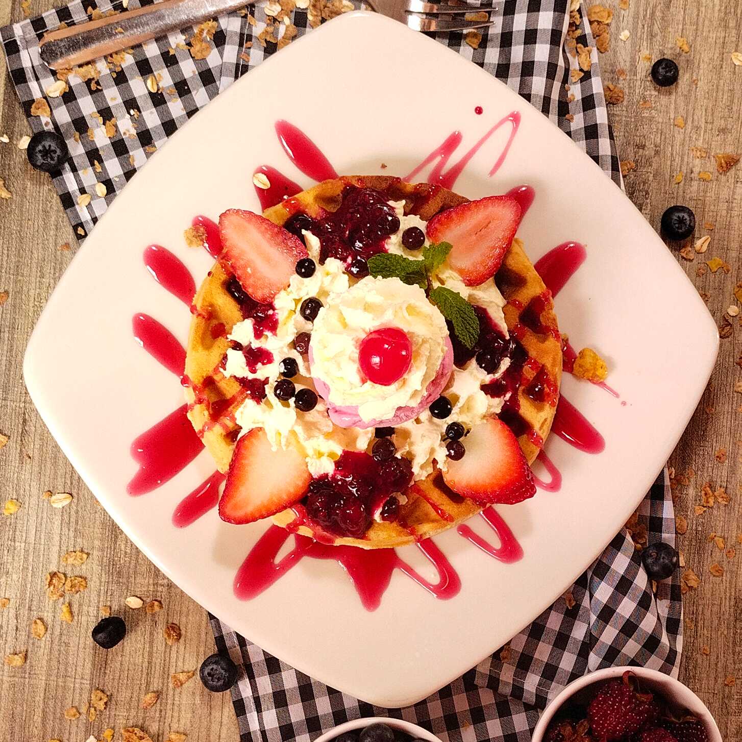 Waffle Frutos Morados