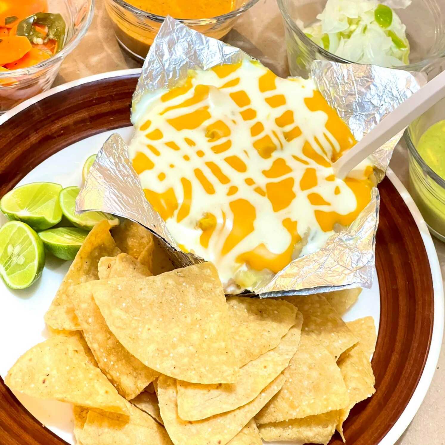 Papa Asada Natural con Quesos