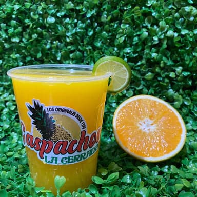 Jugo de Naranja Selecta (medio Litro)