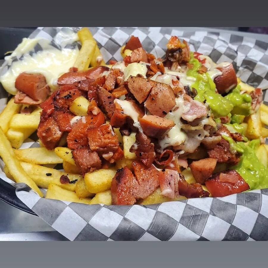 Salchipapas Especiales Chicas
