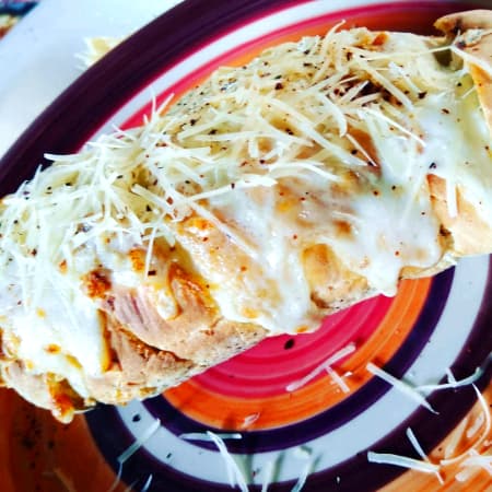 Pan de Ajo con Queso