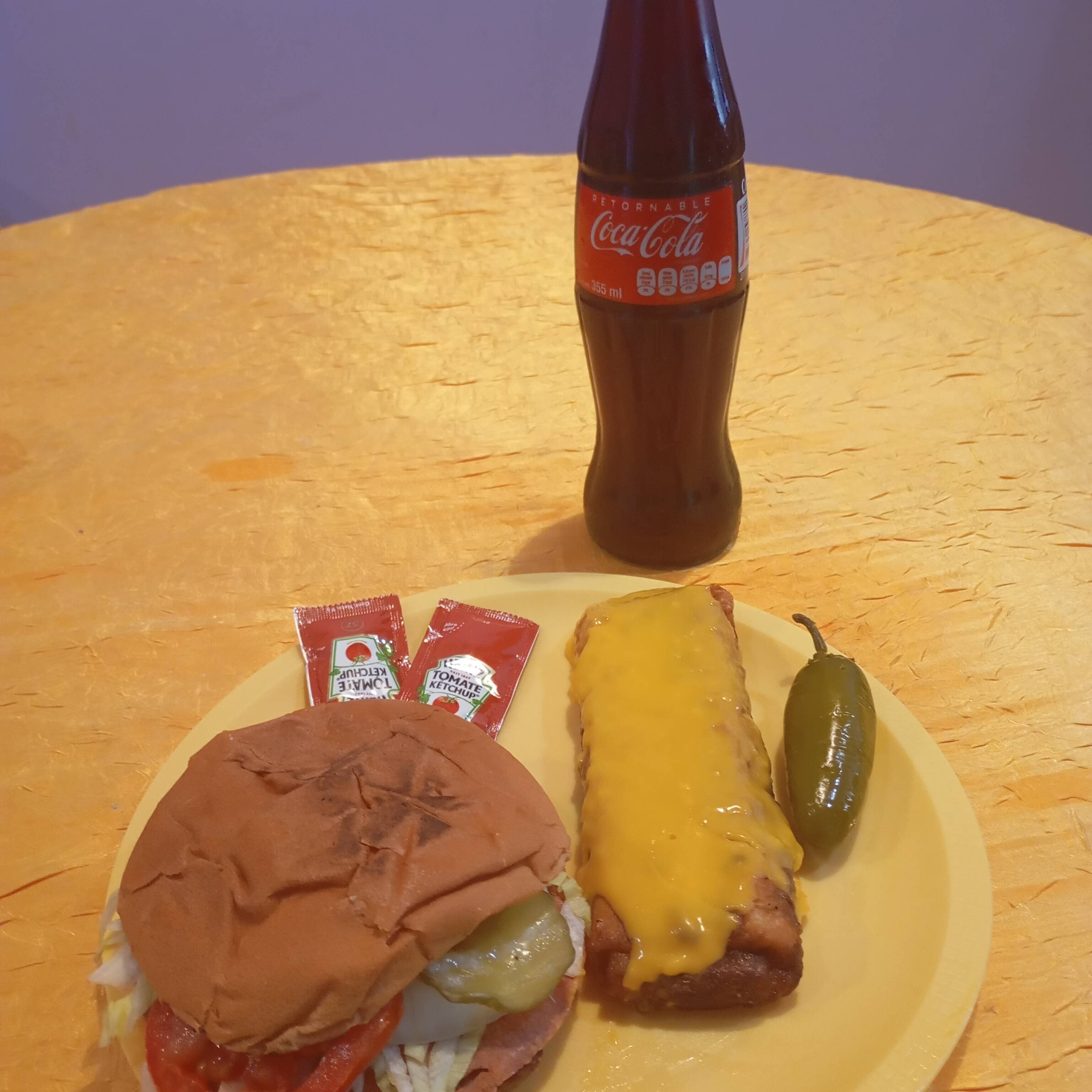 HAMBURGUESA Y BURRITO