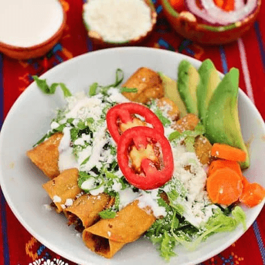 4 Piezas de Tacos Dorados de Pollo