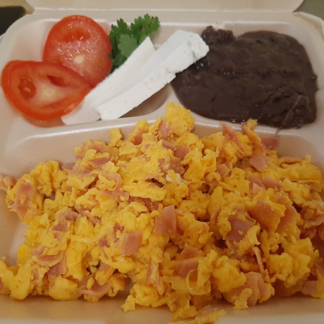 Huevos con Jamón