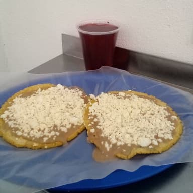 Combo 2 Sopes sencillos con agua del dia