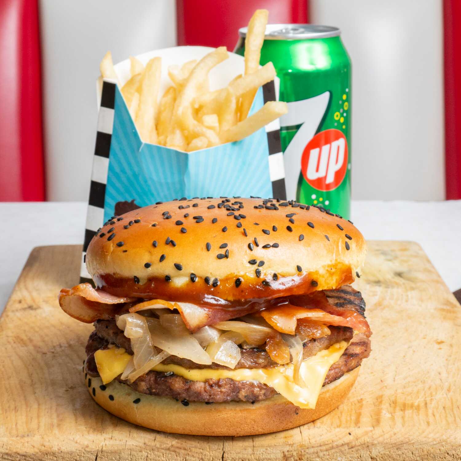 Combo Bacon BBQ Burger By Sixties Burger