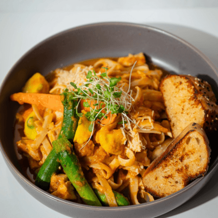 Pasta Pomodoro con veggies