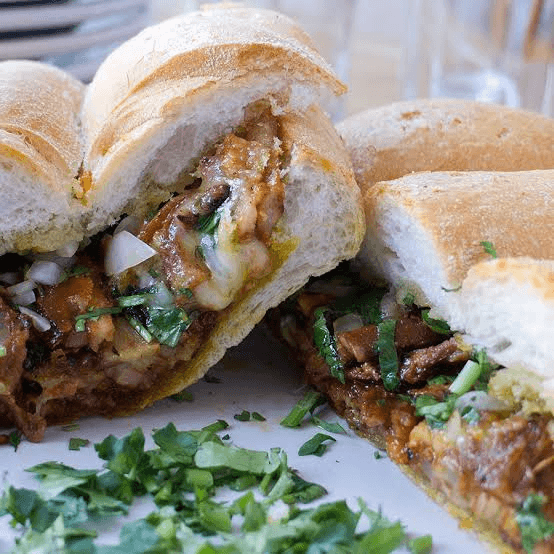 Torta de Alambre con Queso