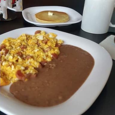 Desayuno los Huevitos🔥 (Huevitos al gusto+Hot Cak