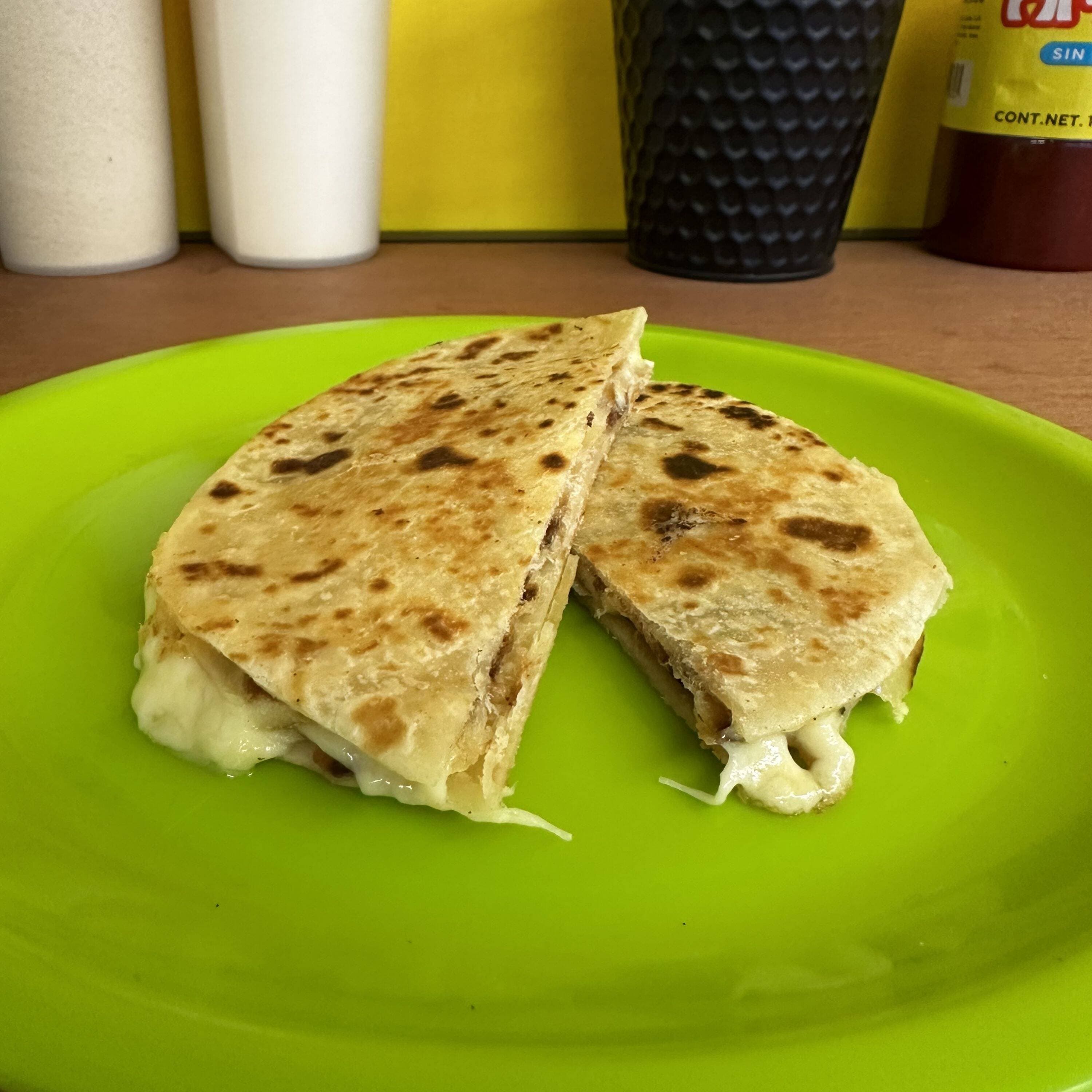 Quesadilla Sencilla