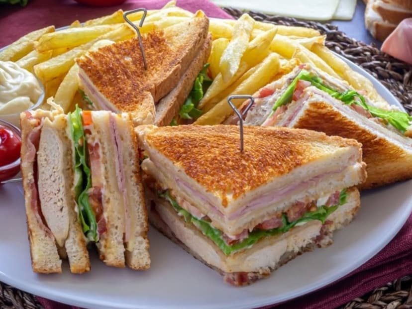 Estelita Sandwich, Jugos y Mas...