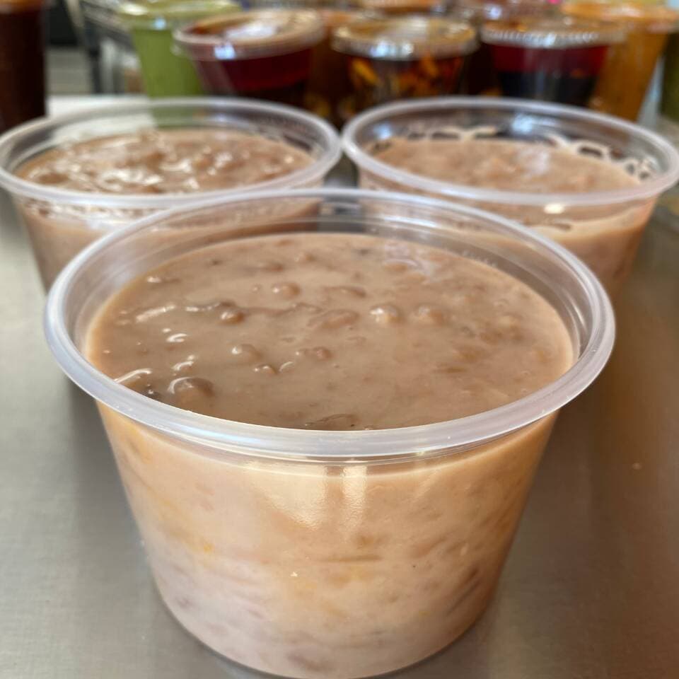 Frijoles.