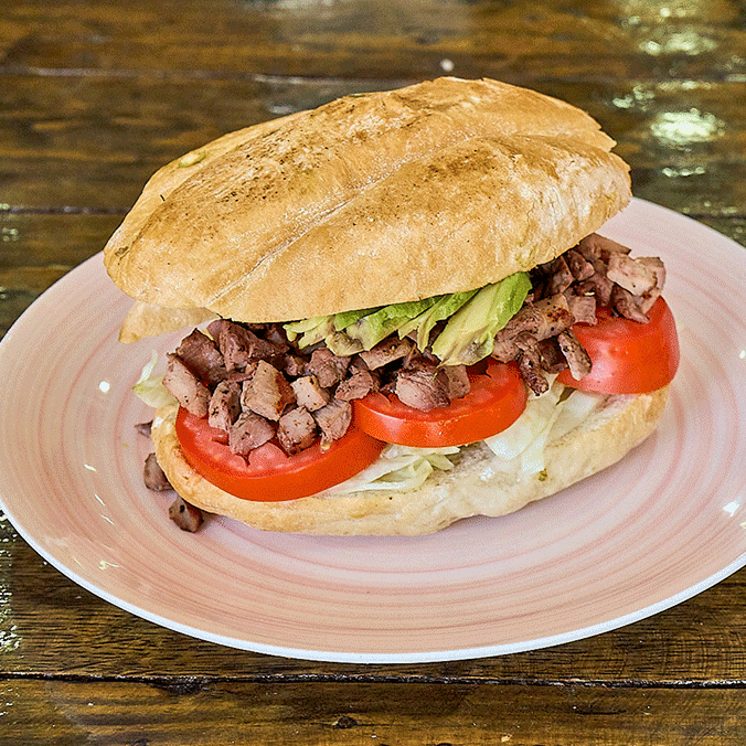 Torta de Asada con Queso Cheddar