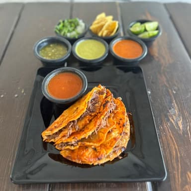 Quesabirrias 3x$120