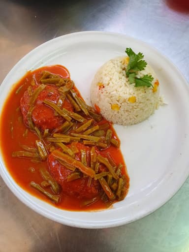 Tortas de Camarón con Nopales