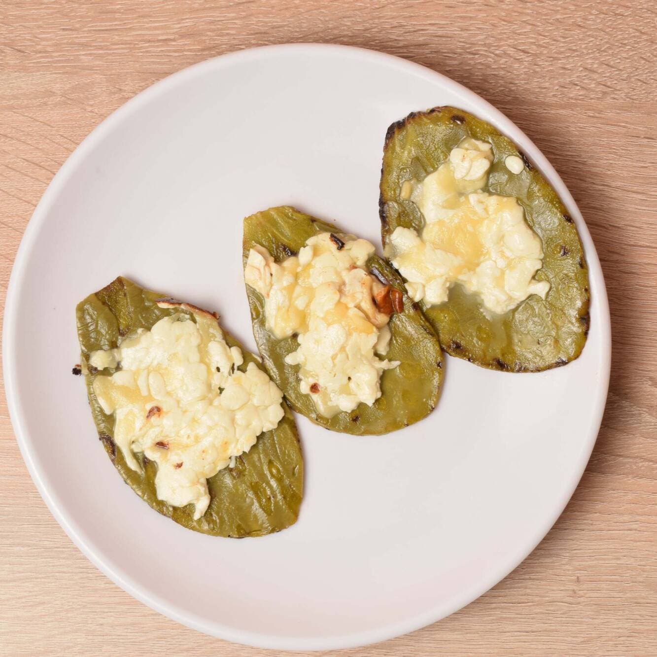 Orden de Nopales con Queso