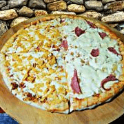 Combo Pizza Familiar Dos Sabores+ Gaseosa 1.5 Lt