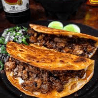 Quesadilla montada de barbacoa