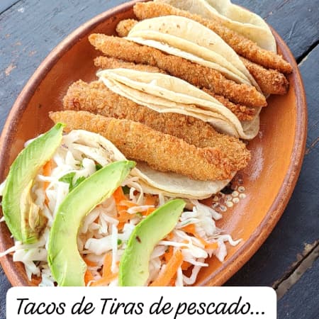 TACOS DE TIRAS DE PESCADO EMPANIZADO (3)