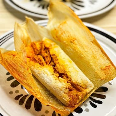 Tamal de Salsa de Chicharrón