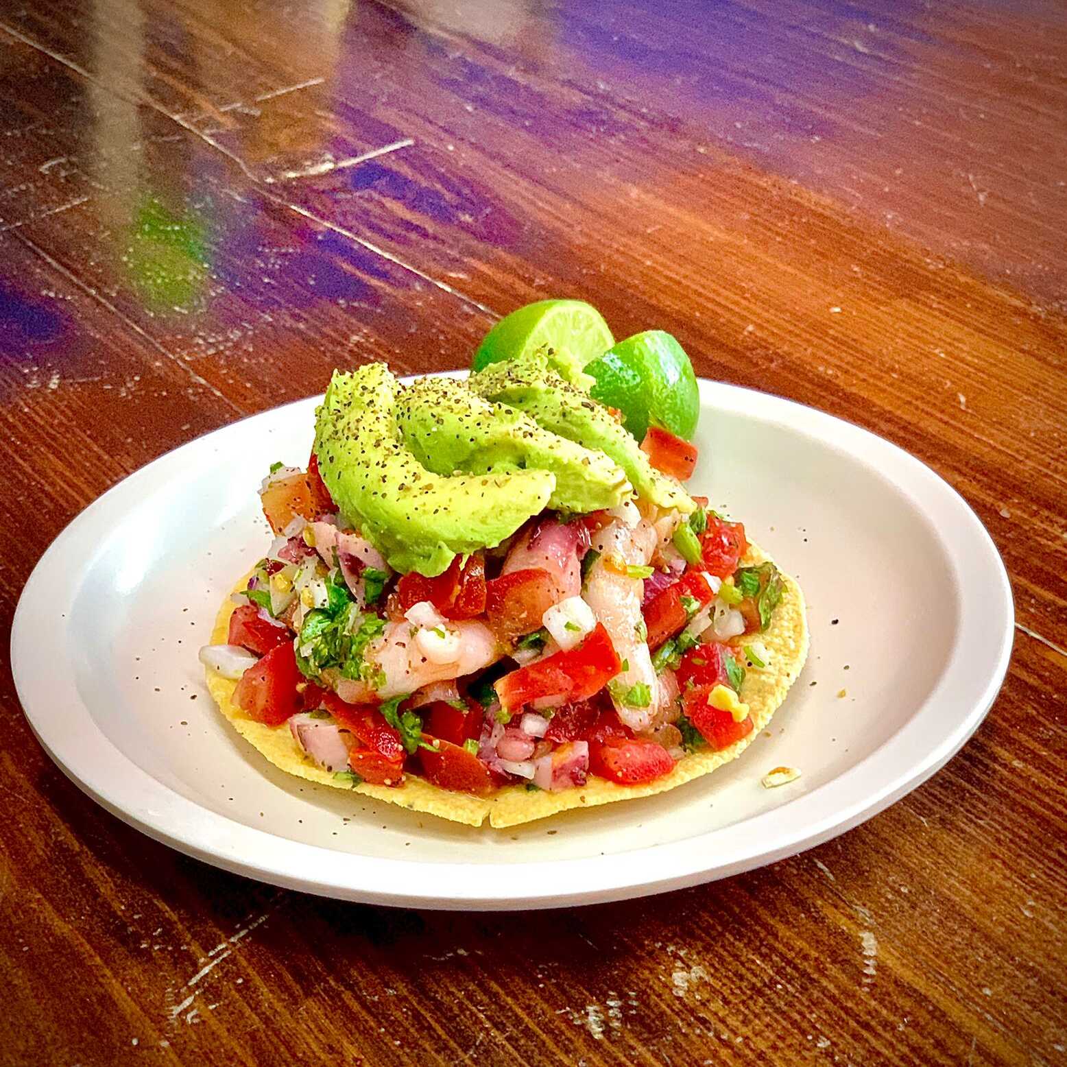 Tostada de pulpo y camaron
