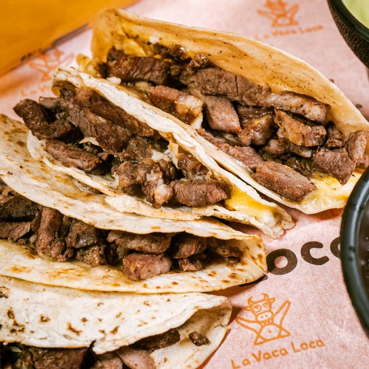 Taco de Asada Con Queso