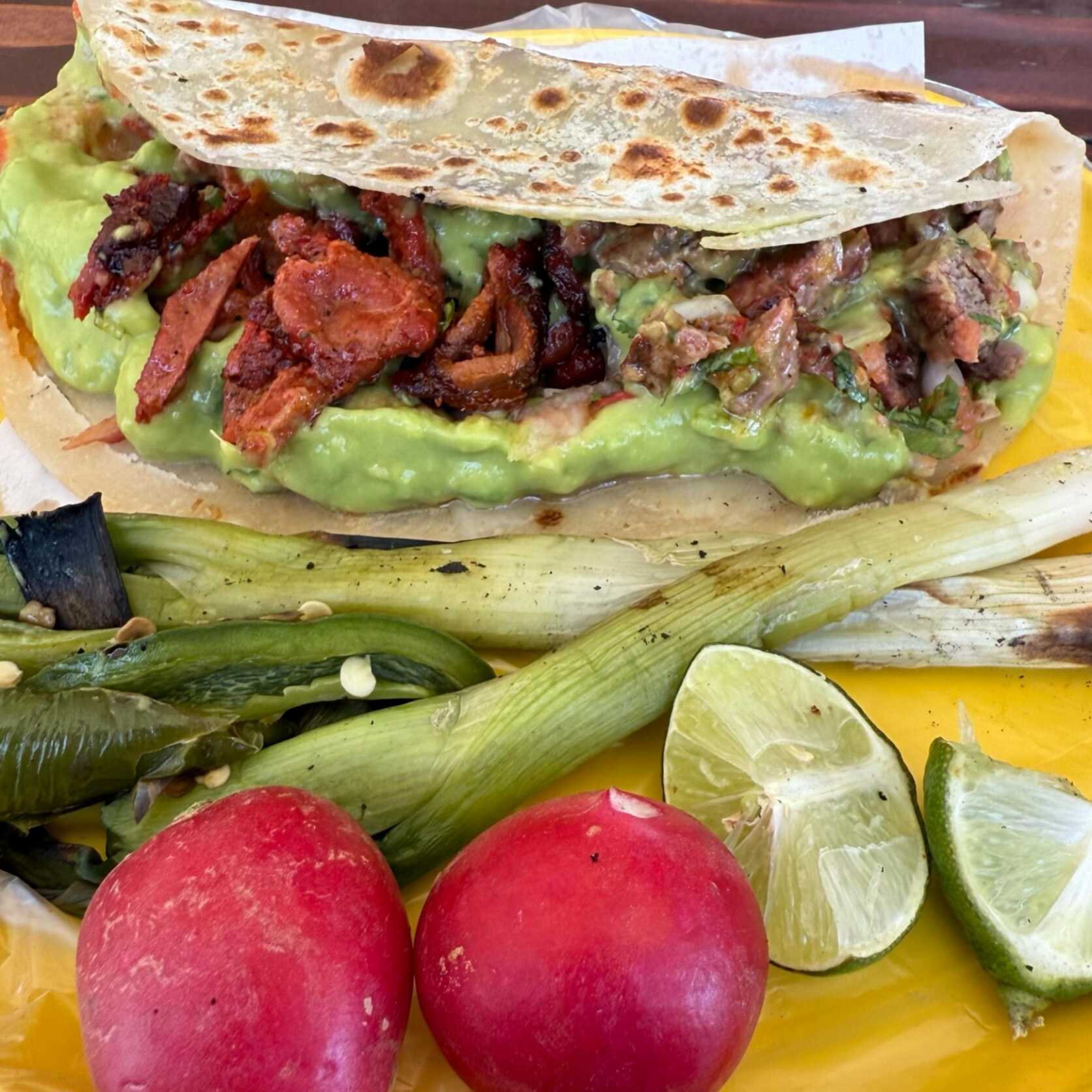 Quesadilla Mixta