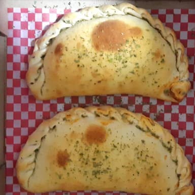 Combo-2 X 1 Panzerotti + 2 Bebidas 250ml