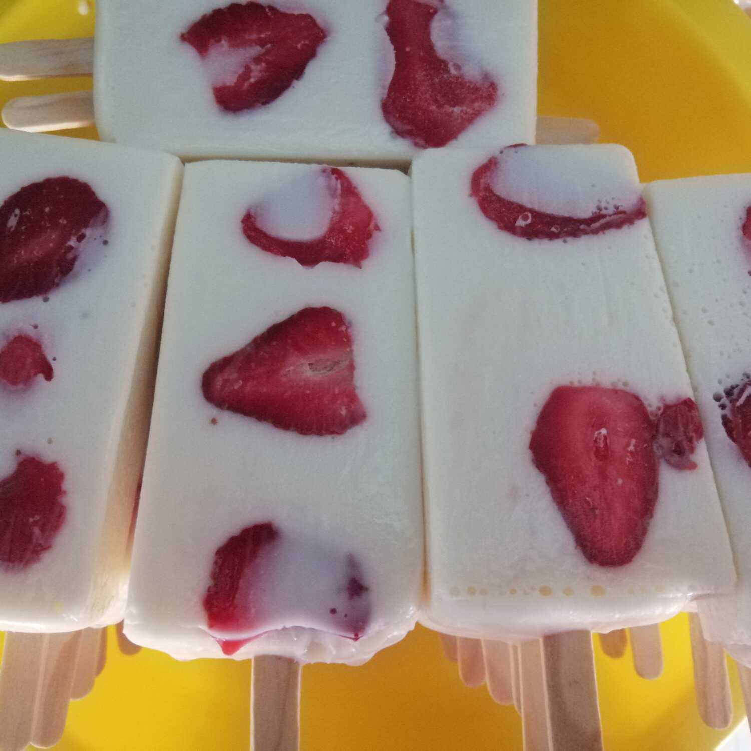 Paleta de Fresas con Crema