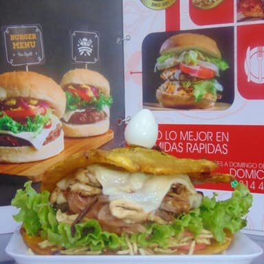 Patacón pollo