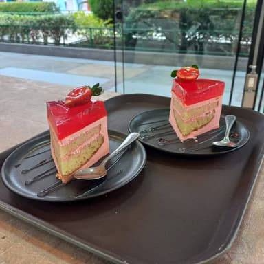 2 Porciones de Tortas Helada Tricolor
