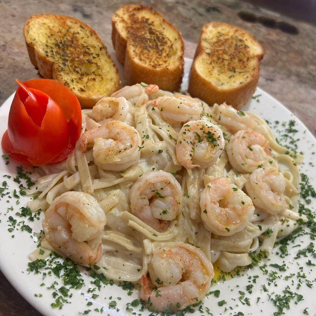 Fettuccine con Camarones para Compartir