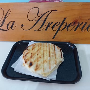 Arepa con Huevo Perico