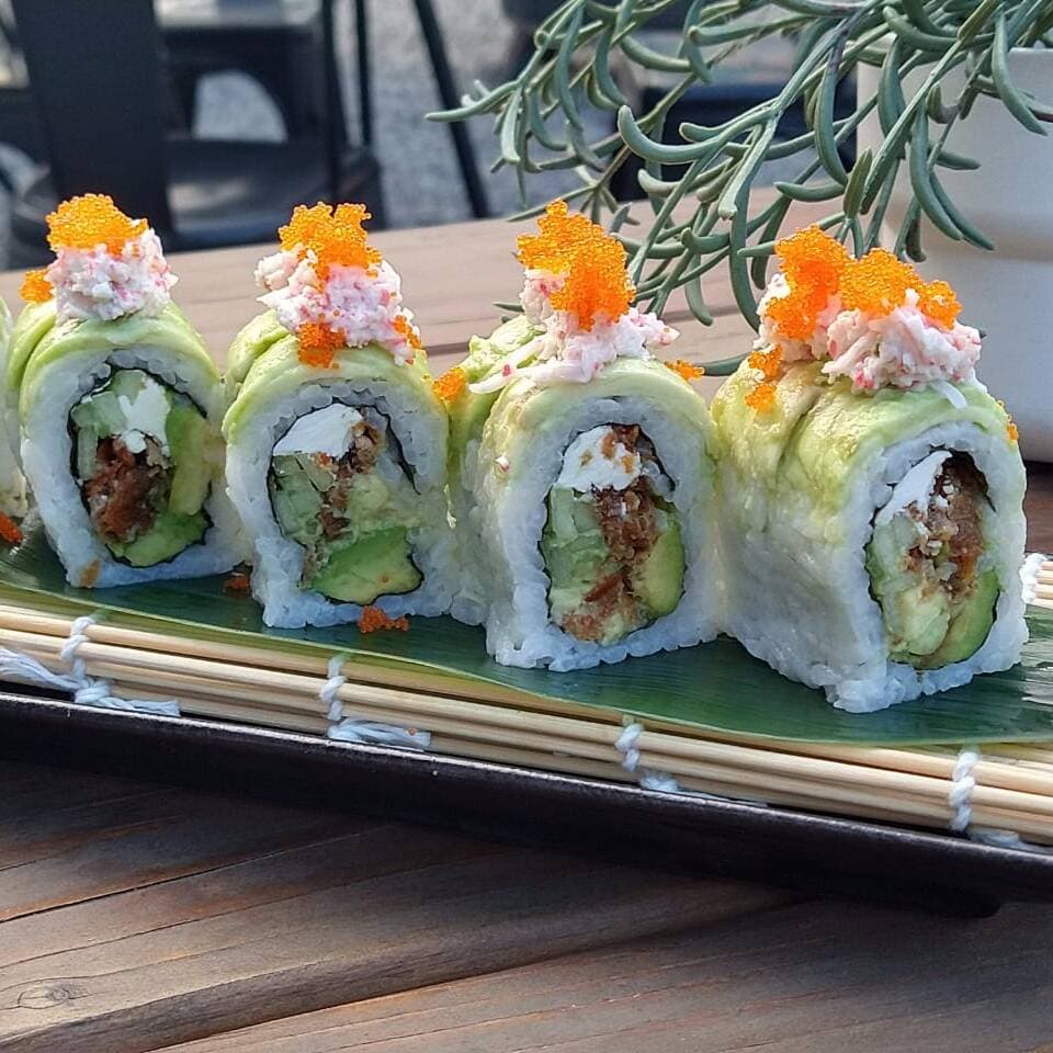 Salmón Skin Roll