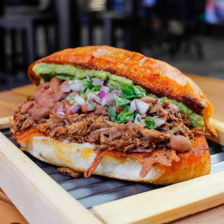 Torta de Birria