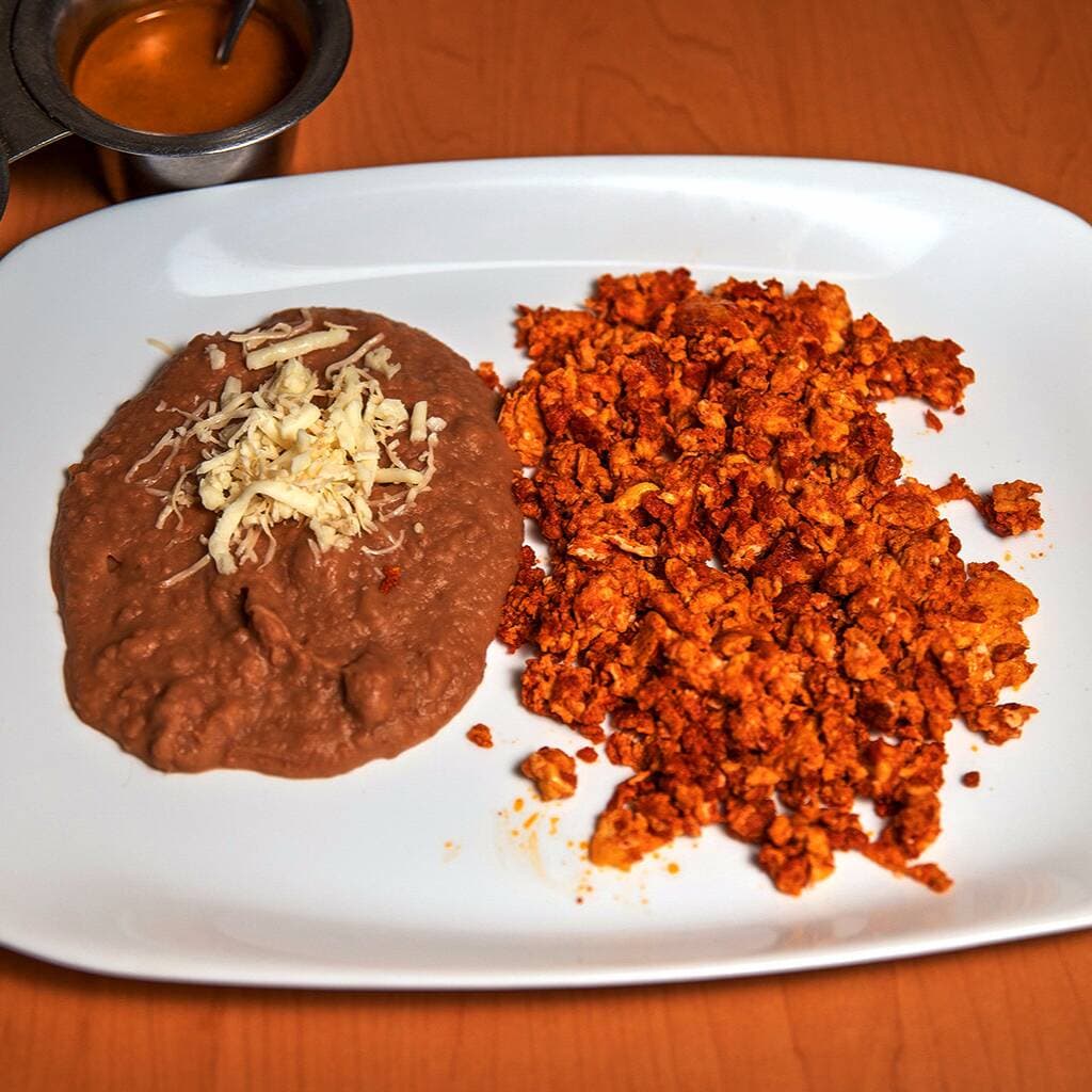 Huevos con chorizo