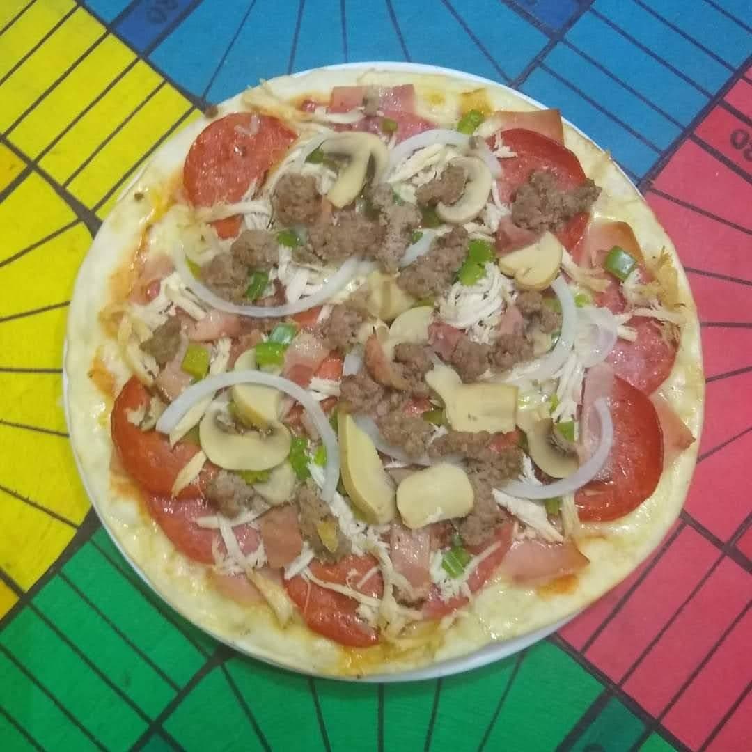 Combo-Pizza Dados Especial  + 1.5 lt
