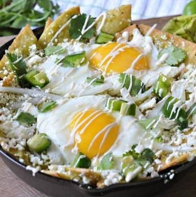Chilaquiles Huevo Grandes